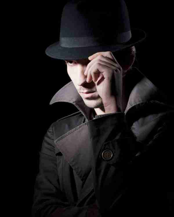 Detective Image